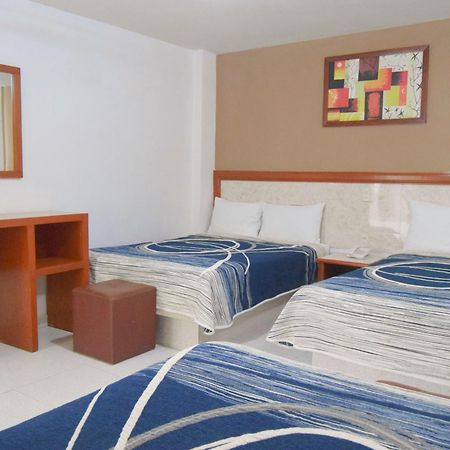 Hotel Niza Zona Piel Leon Exterior photo