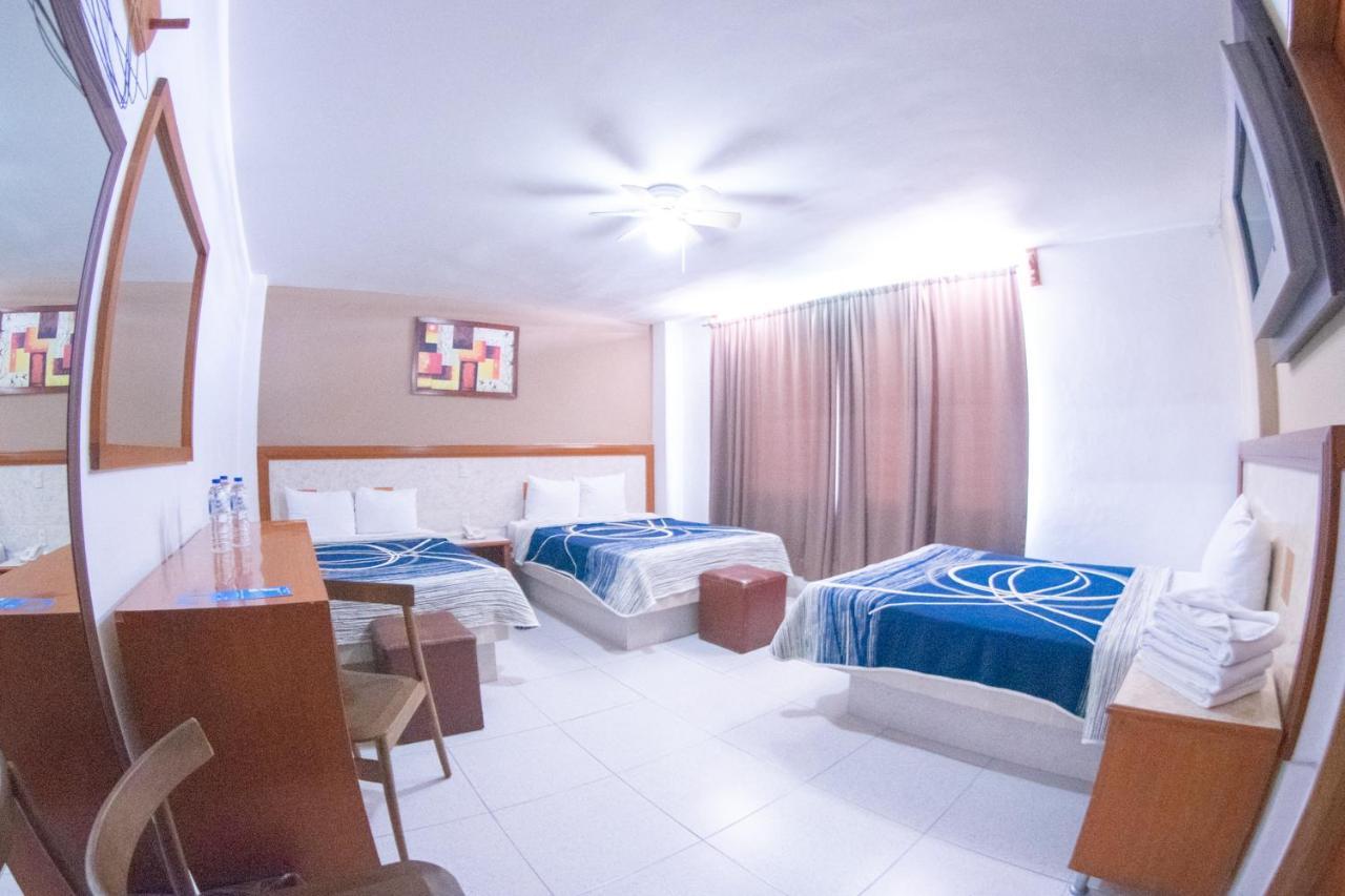 Hotel Niza Zona Piel Leon Exterior photo