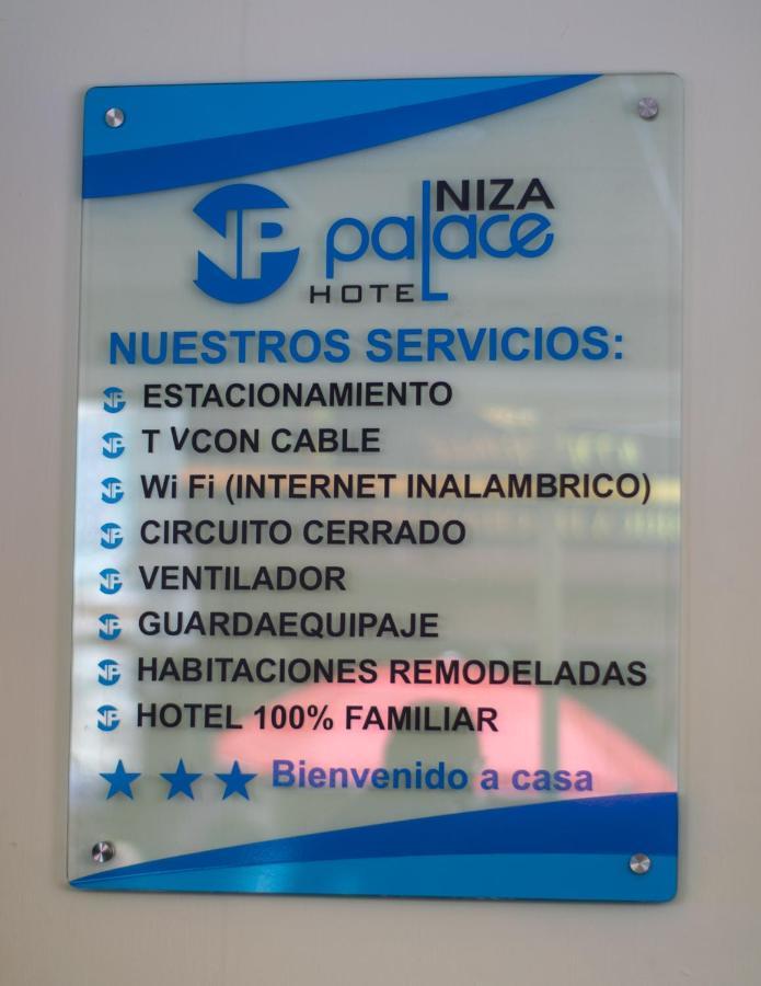 Hotel Niza Zona Piel Leon Exterior photo