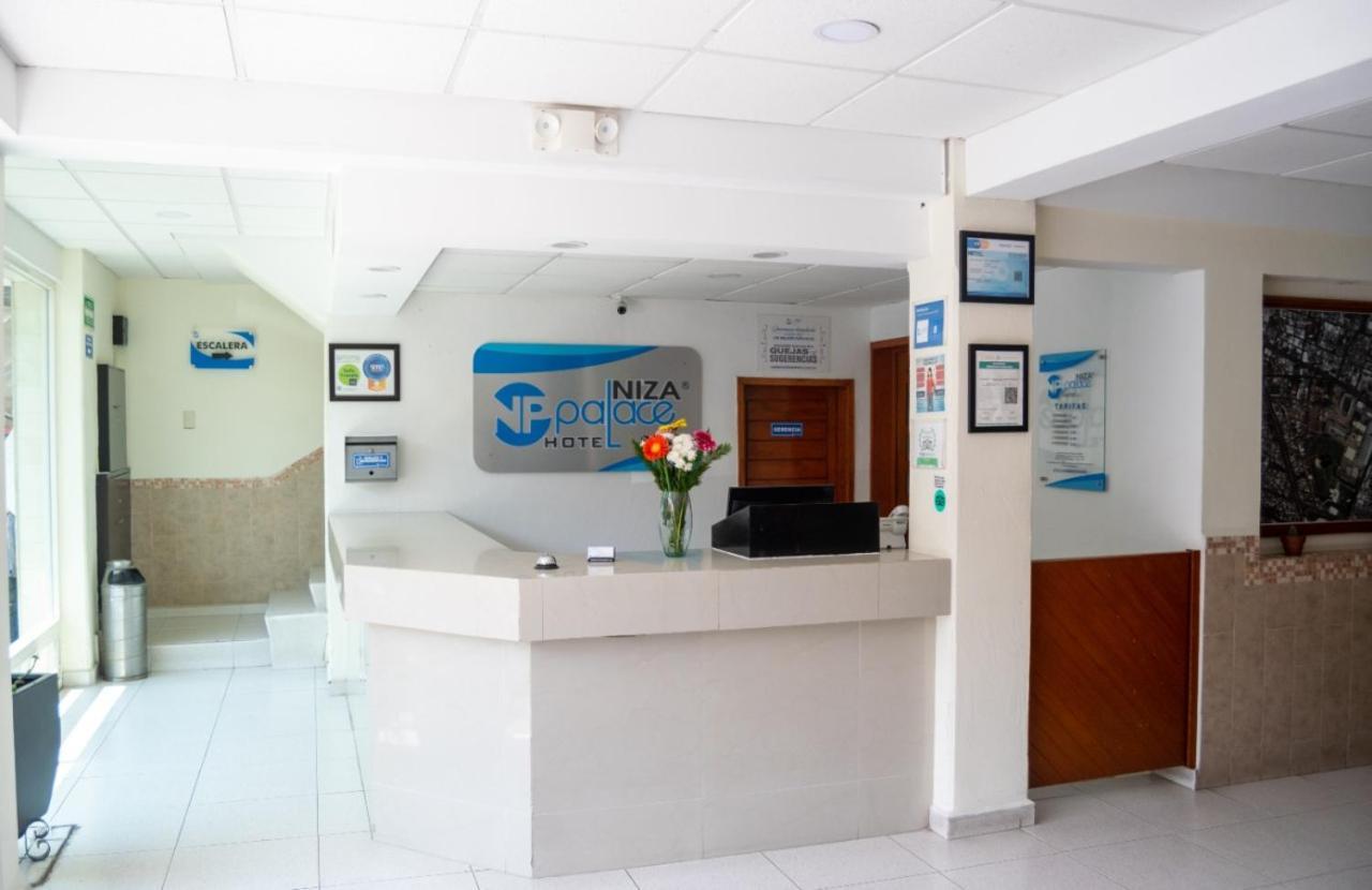 Hotel Niza Zona Piel Leon Exterior photo